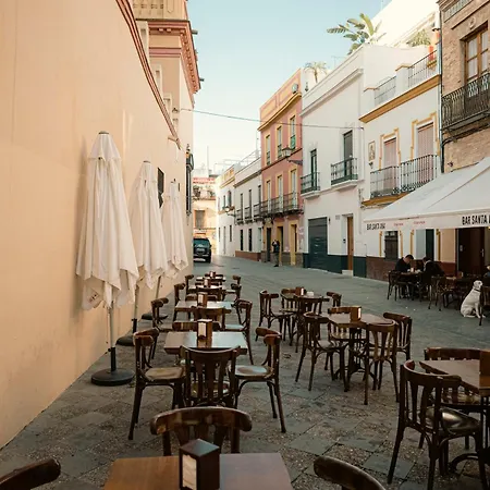 Triana, Cozy Y Con Ubicacion Ideal